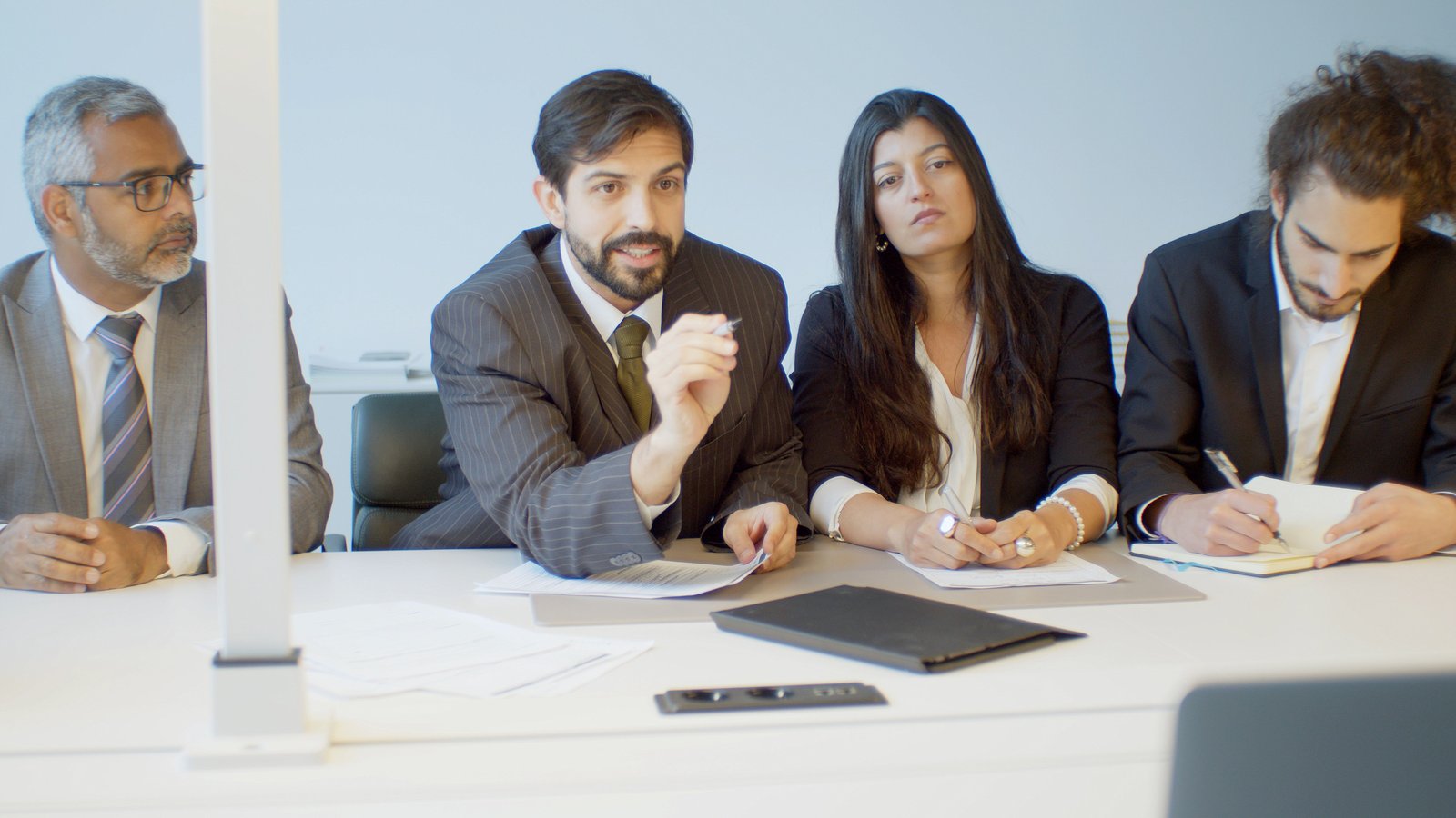 Contract-to-Hire (C2H) Framework: Evaluation Milestones, Conversion Fee Schedules & Cultural De-risking